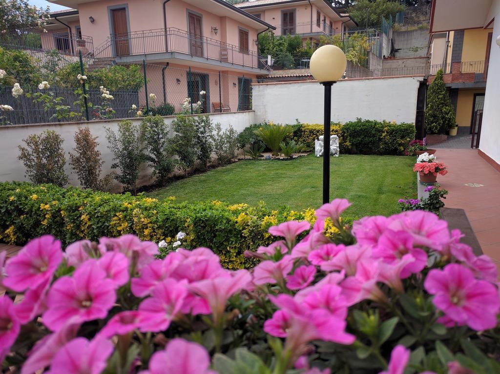Casa Vacanze Volpe Dell'Etna Nicolosi Kültér fotó